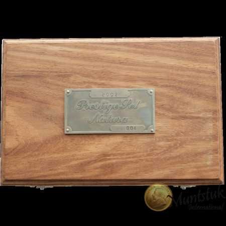 Natura - 2002 The Cheetah, Prestige Set (4 coin set, 24 ct gold) closed Box